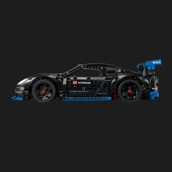 Конструктор LEGO Technic Автомобіль для перегонів Porsche GT4 E-Performance (42176)