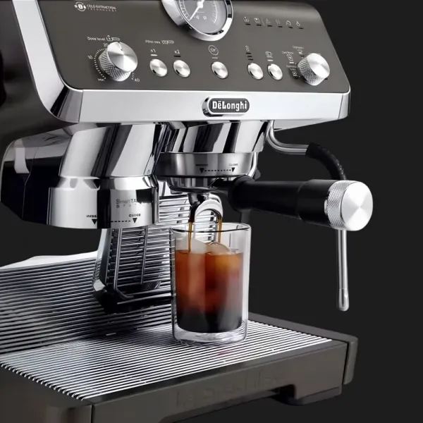 Ріжкова кавоварка DeLonghi EC 9555 BK (Black)