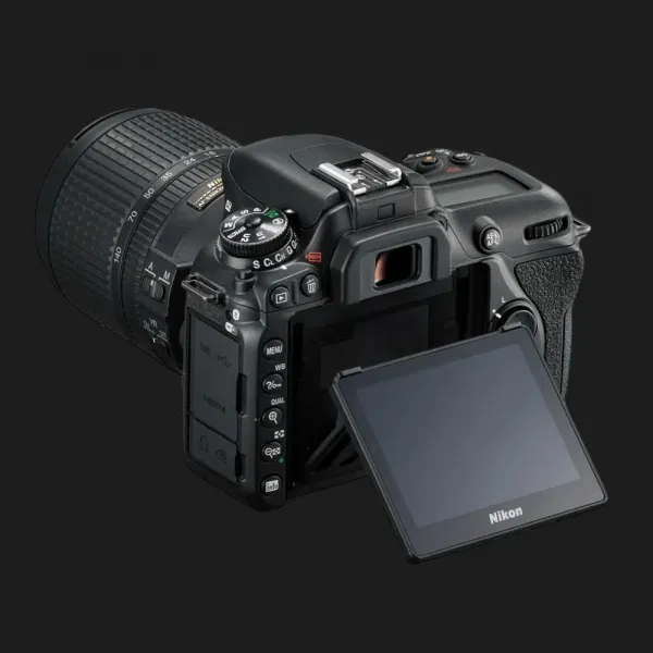 Цифровий фотоапарат Nikon D7500 Kit AF-S DX NIKKOR 18-140 VR (VBA510K002) (Standard)