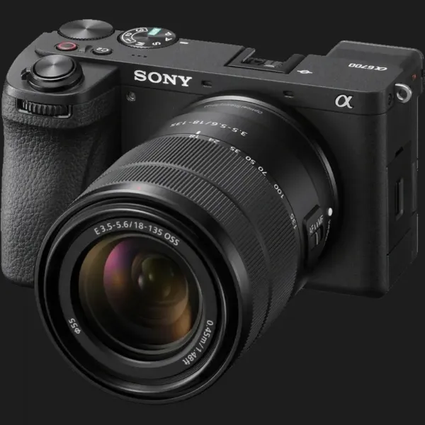 Цифровий фотоапарат Sony Alpha A6700 Kit 18-135mm (ILCE6700MB.CEC) (Standard)