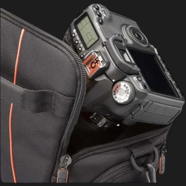Фото сумка LOGIC DCB304K для цифрових фотокамер